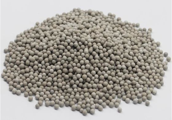 Hỗ trợ trơ nhôm oxit gốm bóng cho khí tự nhiên 1300-1400 Kg / M3
