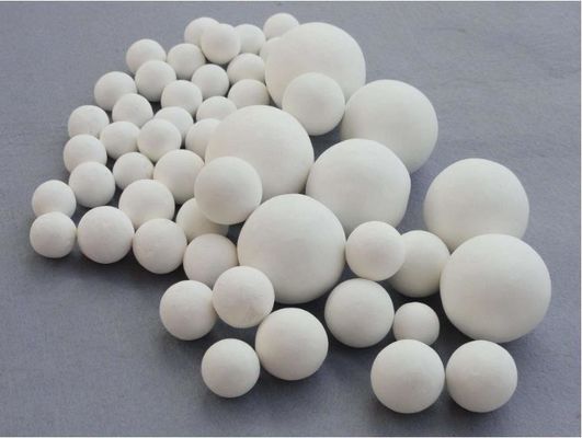 Công nghiệp hóa chất Bóng trơ ​​Alumina Kháng nhiệt độ cao