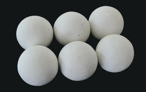 Bóng nhôm oxit tinh khiết cao 10 Mm Alumina mài phương tiện truyền thông Quả cầu gốm